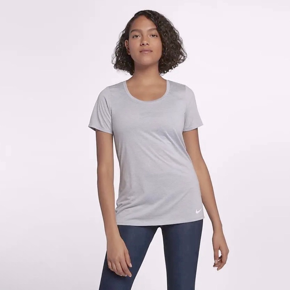 Nike Women’s Classic Dri-fit Classic Scoop Neck Athletic Tee Size Small